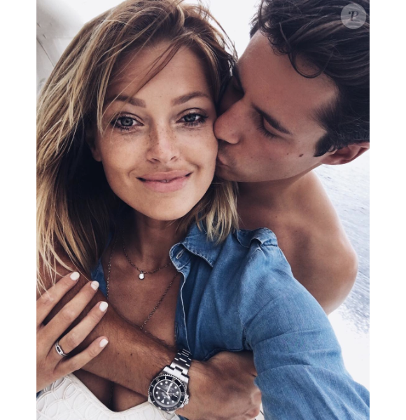 Caroline Receveur et son chéri Valentin Lucas à Ibiza le 8 août 2016.
