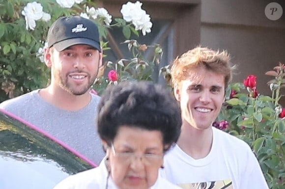 Exclusif - Justin Bieber et Scooter Braun ont été aperçus sur le tournage d'un clip à North Hollywood, le 26 juillet 2019.