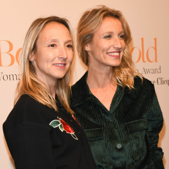 Audrey Lamy enceinte et sa soeur Alexandra Lamy - Remise des Bold Woman Awards by Veuve Clicquot au 3 Mazarine à Paris le 14 novembre 2019. © Coadic Guirec/Bestimage