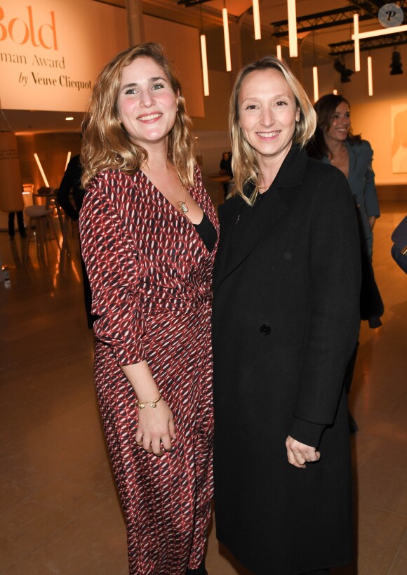 Joséphine Draï et Audrey Lamy enceinte - Remise des Bold Woman Awards by Veuve Clicquot au 3 Mazarine à Paris le 14 novembre 2019. © Coadic Guirec/Bestimage