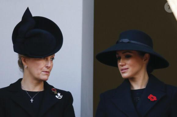 Sophie Rhys-Jones, comtesse de Wessex, Meghan Markle, duchesse de Sussex - La famille royale d'Angleterre lors du National Service of Remembrance à Londres le 10 novembre 2019.