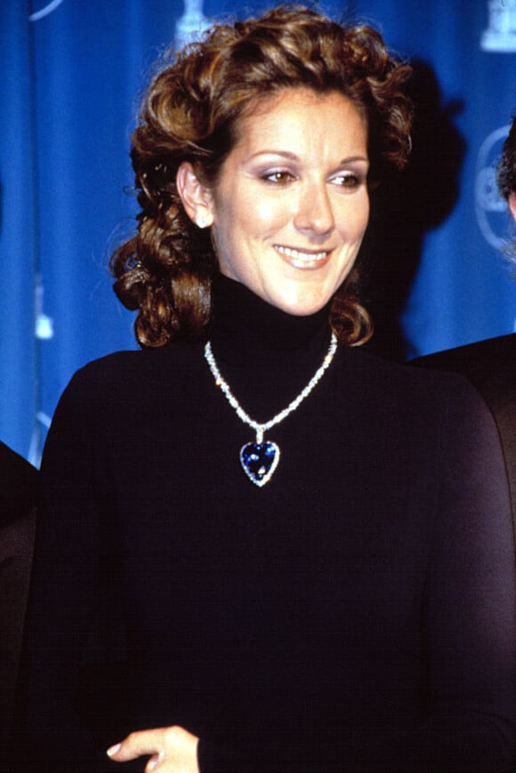 Céline Dion aux "Academy Awards", récompensée pour le titre "My Heart Will Go On". Le 24 mars 1998. @Robert Hepler/Everett Collection/ABACAPRESS.COM