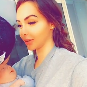 Nabilla et son fils Milann à Dubaï - Snapchat, 18 novembre 2019