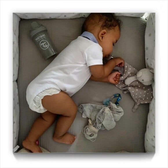 Audrey Chauveau partage une photo de son fils en train de dormir dans son lit, le 5 septembre 2019, sur Instagram
