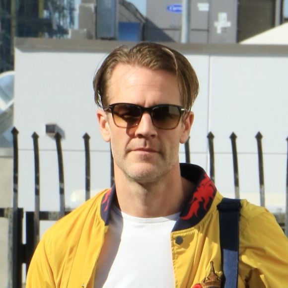 La star de "Dawson", James Van Der Beek, et sa partenaire Emma Slater, se rendent au studio de danse pour l'émission "Dancing with the stars" à Los Angeles, le 8 novembre 2019.