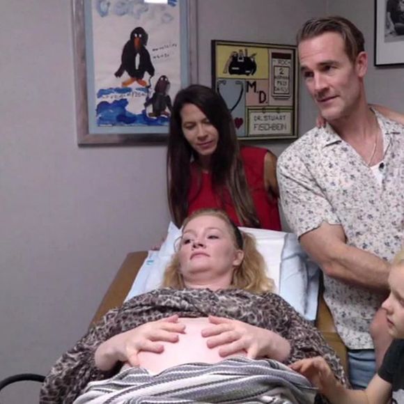 James Van Der Beek révèle que sa femme est enceinte de leur 6e enfant dans l'émission "Dancing With The Stars". Los Angeles. Le 7 octobre 2019.
