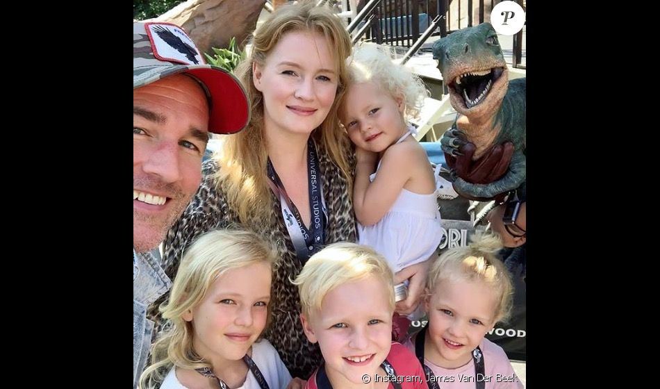 James Van Der Beek, son épouse Kimberly et leurs enfants Olivia, Annabel, Emilia et Joshua. Instagram. Le 18 septembre 2019.