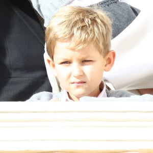 Andrea Casiraghi et sa femme Tatiana Santo Domingo, leurs enfants Sacha et Maximilian - La famille princière de Monaco au balcon du palais lors de la Fête nationale monégasque à Monaco. Le 19 novembre 2019 © Dominique Jacovides / Bestimage