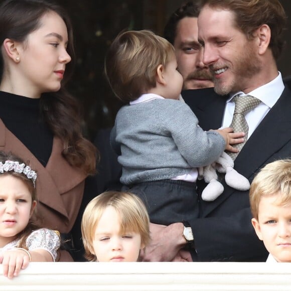 La princesse Alexandra de Hanovre, Andrea Casiraghi, sa femme Tatiana Santo Domingo et leurs enfants Maximilian, India et Sacha, Stefano Casiraghi - La famille princière de Monaco au balcon du palais lors de la Fête nationale monégasque à Monaco. Le 19 novembre 2019 © Dominique Jacovides / Bestimage