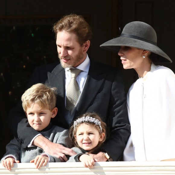 Andrea Casiraghi, sa femme Tatiana Santo Domingo et leurs enfants Sacha et India - La famille princière de Monaco au balcon du palais lors de la Fête nationale monégasque à Monaco. Le 19 novembre 2019 © Dominique Jacovides / Bestimage