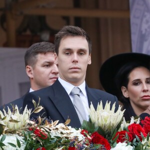 Louis Ducruet et sa femme Marie, la princesse Alexandra de Hanovre - La famille princière de Monaco dans la cour du palais lors de la fête Nationale monégasque à Monaco le 19 novembre 2019. © Olivier Huitel/Pool Monaco/Bestimage