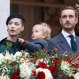 Pierre Casiraghi avec sa femme Beatrice Borromeo et leur fils Francesco - La famille princière de Monaco dans la cour du palais lors de la fête Nationale monégasque à Monaco le 19 novembre 2019. © Olivier Huitel/Pool Monaco/Bestimage