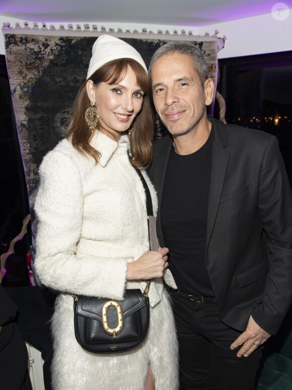 Frédérique Bel et Medi Sadoun - Soirée de lancement des produits Phyto Specific de la marque Phyto à la Pause Parisienne à Paris suivie d'un showcase de G. Dourdan, le 19 novembre 2019. © Pierre Perusseau/Bestimage