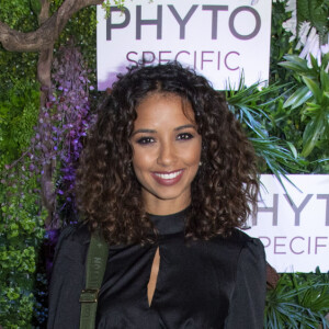 Flora Coquerel - Soirée de lancement des produits Phyto Specific de la marque Phyto à la Pause Parisienne à Paris suivie d'un showcase de G. Dourdan, le 19 novembre 2019. © Pierre Perusseau/Bestimage