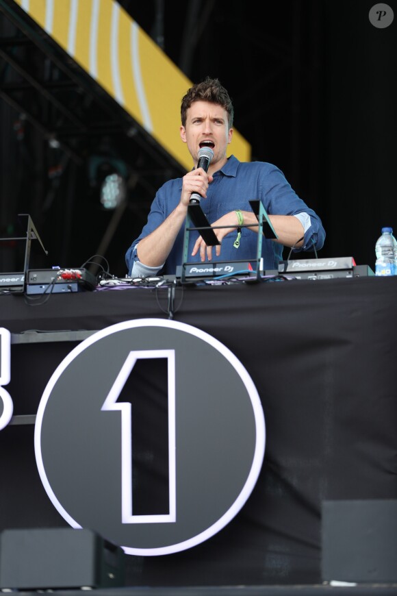 Greg James - Imagine Dragons en concert lors de l'événement One Big Weekend de la BBC Radio 1 à Hull, le 27 mai 2017.