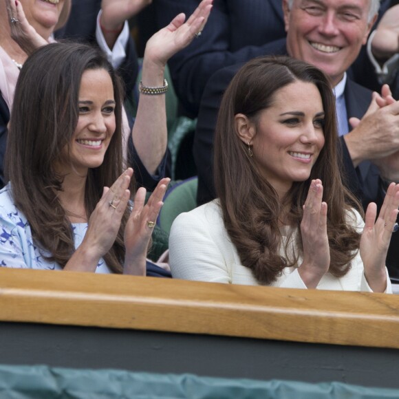 Kate et Pippa Middleton à Wimbledon, à Londres, en 2012.