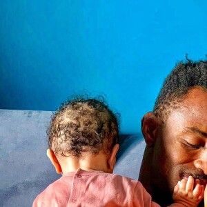 Fulgence, le compagnon d'Ariane Brodier, avec son fils et sa fille, le 6 octobre 2019, sur Instagram