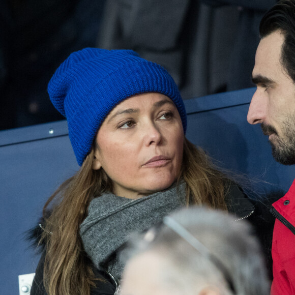 Sandrine Quétier et un ami assistent au match Paris Saint-Germain - Lille pour la 14e journée du championnat de Ligue 1 Conforama, au Parc des Princes. Paris, le 22 novembre 2019.