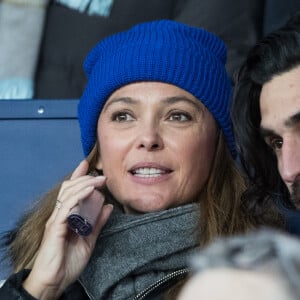 Sandrine Quétier et un ami assistent au match Paris Saint-Germain - Lille pour la 14e journée du championnat de Ligue 1 Conforama, au Parc des Princes. Paris, le 22 novembre 2019.