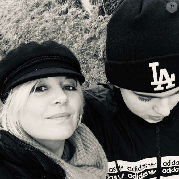 Flavie Flament pose avec son fils Enzo, sur Instagram, le dimanche 24 novembre 2019.