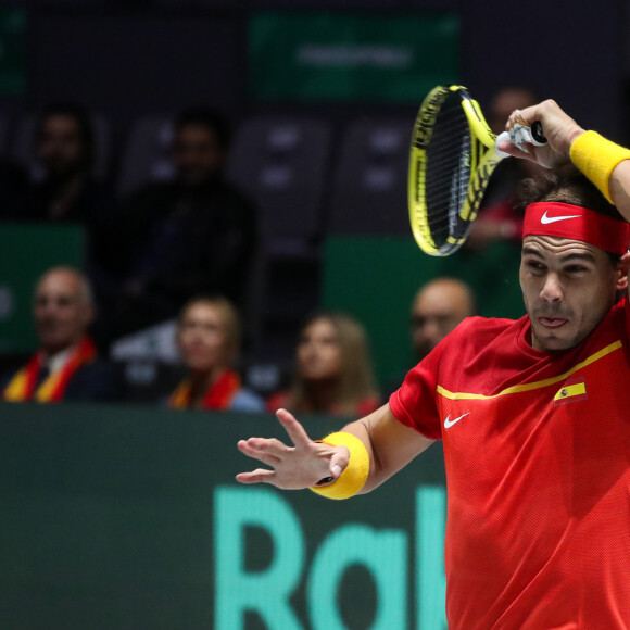 Rafael Nadal laisse éclater sa joie en donnant le point de la victoire à l'Espagne en finale de la Coupe Davis à Madrid, face à Denis Shapovalov (6-3, 7-6), le 24 novembre 2019.