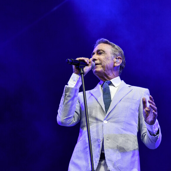 Alain Chamfort en concert lors de la 15ème édition du Grand Pruneau Show à Agen le 1er septembre 2019. © Thierry Breton/Panoramic/Bestimage