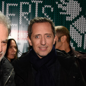 Raphaël Mezrahi, Gad Elmaleh - Lancement officiel des "Pères Noël Verts" du Secours Populaire sur la place de l'Hôtel de Ville à Paris le 25 novembre 2019. © Federico Pestellini/Panoramic/Bestimage