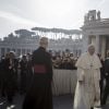 Le pape François dirige l'audience générale hebdomadaire de la place Saint-Pierre au Vatican, le 23 octobre 2019.