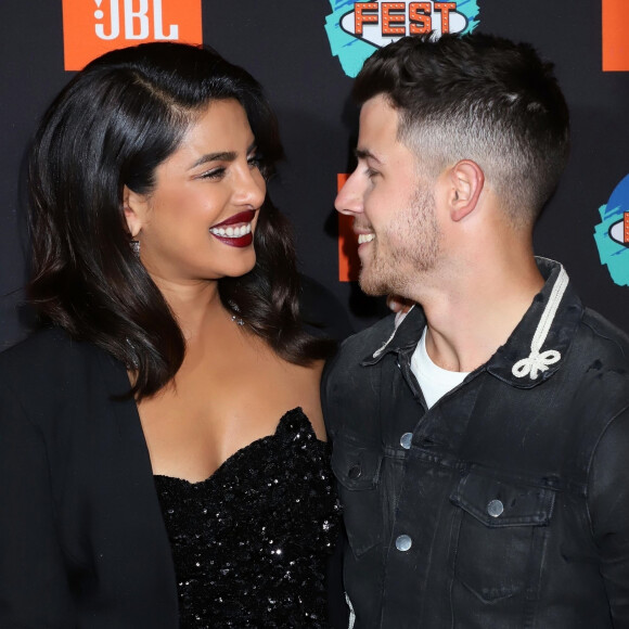 Priyanka Chopra et son mari Nick Jonas au photocall de la 3ème édition de la soirée "JBL Fest" à Las Vegas, le 10 octobre 2019.