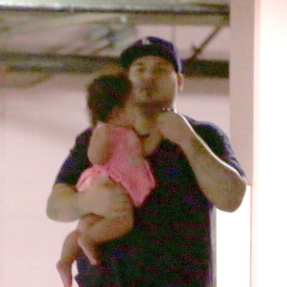 Exclusif - Rob Kardashian accompagne sa fille Dream chez le docteur à Los Angeles, le 11 août 2017