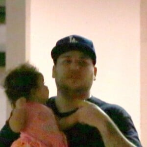 Exclusif - Rob Kardashian accompagne sa fille Dream chez le docteur à Los Angeles, le 11 août 2017