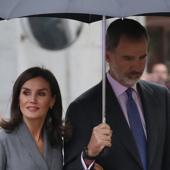 La reine Letizia d'Espagne, le roi Felipe VI à la cérémonie de remise de prix Observatory Against Domestic and Gender Violence 2019 Award à Madrid le 26 novembre 2019.