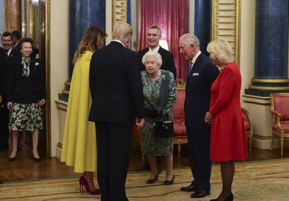 La reine Elisabeth II d'Angleterre, Melania Trump, Donald Trump, le prince Charles, Camilla Parker Bowles - La reine Elisabeth II d'Angleterre donne une réception à Buckingham Palace à l'occasion du Sommet de l'Otan à Londres, le 3 décembre 2019.