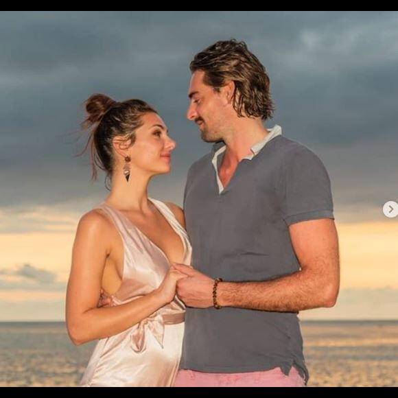 Camille Lacourt et sa chérie Alice Detollenaere le 1er décembre 2019 sur Instagram.