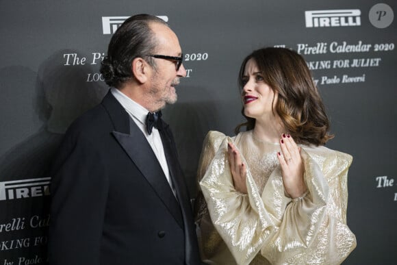 Claire Foy et Paolo Roversi assistent à la présentation du calendrier Pirelli 2020, baptisé "Looking For Juliet" au Teatro Filarmonico. Vérone, le 3 décembre 2019.