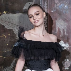 Lily-Rose Depp assiste au défilé Chanel Métiers d'Art 2019/2020 au Grand Palais. Paris, le 4 décembre 2019 © Olivier Borde / Bestimage