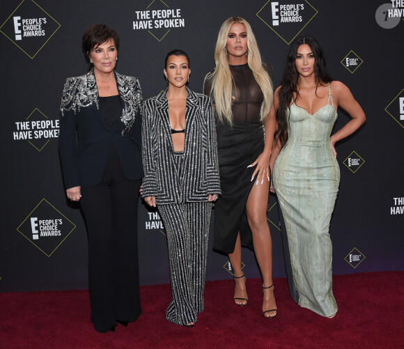 Kris Jenner, Kourtney Kardashian, Khloe Kardashian, Kim Kardashian - Les célébrités assistent à la 45ème cérémonie des "People Choice Awards" à Santa Monica, le 10 novembre 2019
