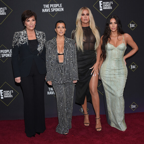 Kris Jenner, Kourtney Kardashian, Khloe Kardashian, Kim Kardashian - Les célébrités assistent à la 45ème cérémonie des "People Choice Awards" à Santa Monica, le 10 novembre 2019
