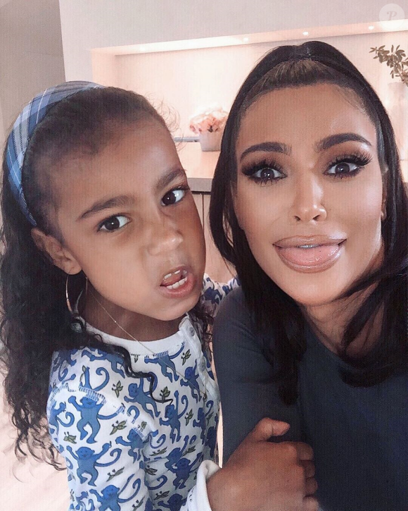 Kim Kardashian et sa fille North font des grimaces sur Instagram
