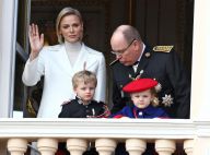 Charlene de Monaco avec ses enfants à Dubaï : ils ont nagé avec des dauphins