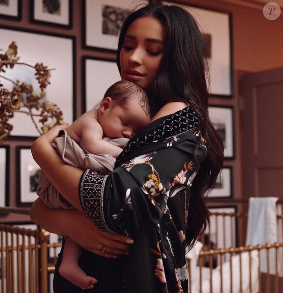 Shay Mitchell sur Instagram, le 7 novembre 2019. Elle a révélé le prénom de sa fille, Atlas Noa.