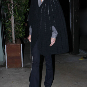 Laeticia Hallyday - Johnny Hallyday et sa femme Laeticia Hallyday vont diner au restaurent Giorgio Baldi a Los Angeles, le 1er decembre 2013.