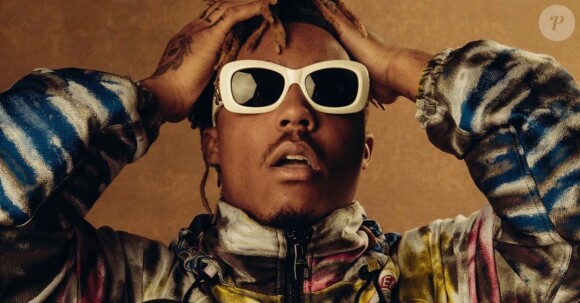 L'artiste Juice Wrld est décédé subitement à l'âge de 21 ans, le 8 décembre 2019, succombant à un malaise cardiaque.
