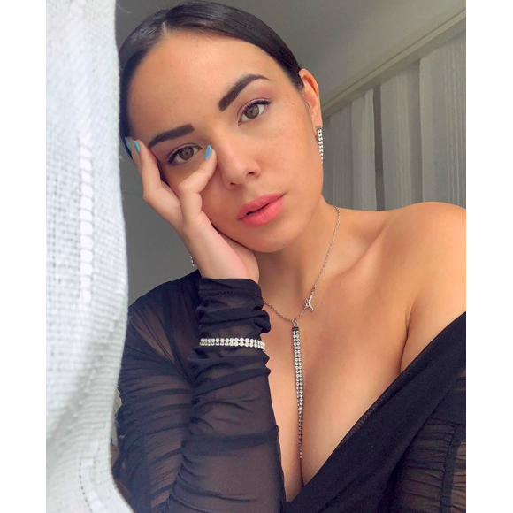 Agathe Auproux, divine sur Instagram, le 13 décembre 2019