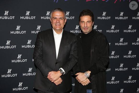 Ricardo Gudalupe et Richard Orlinski assistent à la soirée "Hublot Loves Art" organisée par Hublot, à la Fondation Louis Vuitton. Paris, le 16 décembre 2019.