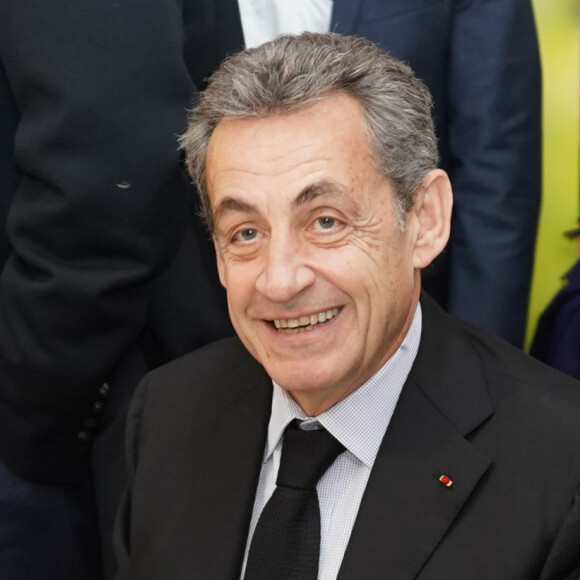 Nicolas Sarkozy dédicace son livre "Passions" dans la libraire Goyard à Nîmes, le 4 décembre 2019. © Stephanie Gouiran / Panoramic / Bestimage