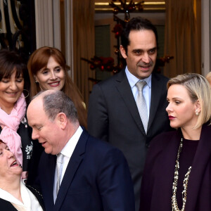 Le prince Albert II de Monaco et la princesse Charlène de Monaco lors de la remise des cadeaux de Noël à la Croix Rouge Monégasque à Monaco le 18 décembre 2019. © Bruno Bebert / Pool Monaco / Bestimage