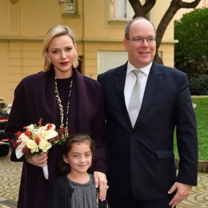 Le prince Albert II de Monaco et la princesse Charlène de Monaco lors de la remise des cadeaux de Noël à la Croix Rouge Monégasque à Monaco le 18 décembre 2019. © Bruno Bebert / Pool Monaco / Bestimage