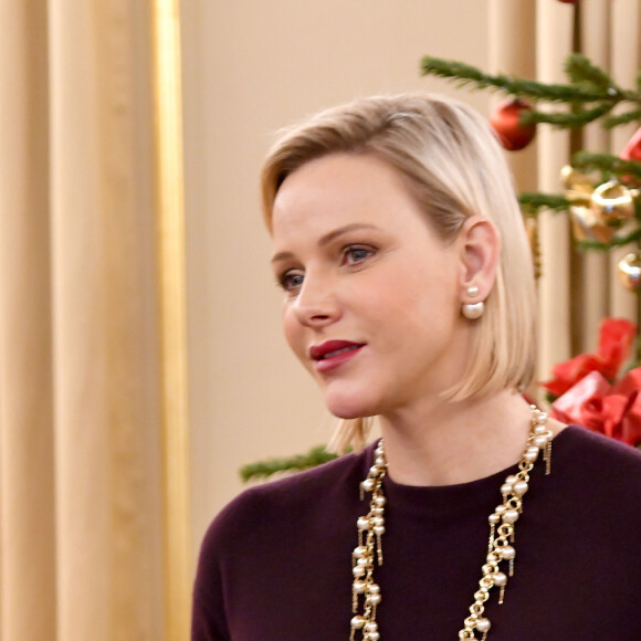 La princesse Charlène de Monaco lors de la remise des cadeaux de Noël à la Croix Rouge Monégasque à Monaco le 18 décembre 2019. © Bruno Bebert / Pool Monaco / Bestimage