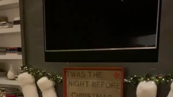 Chrissy Teigen et John Legend font n'importe quoi chez Kris Jenner- Le 18 décembre 2019.